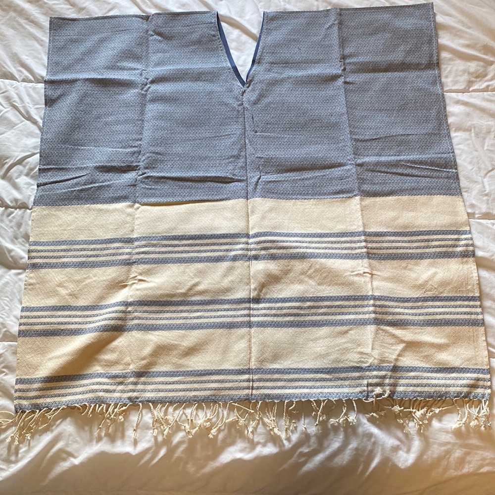 NWOT Textured striped poncho